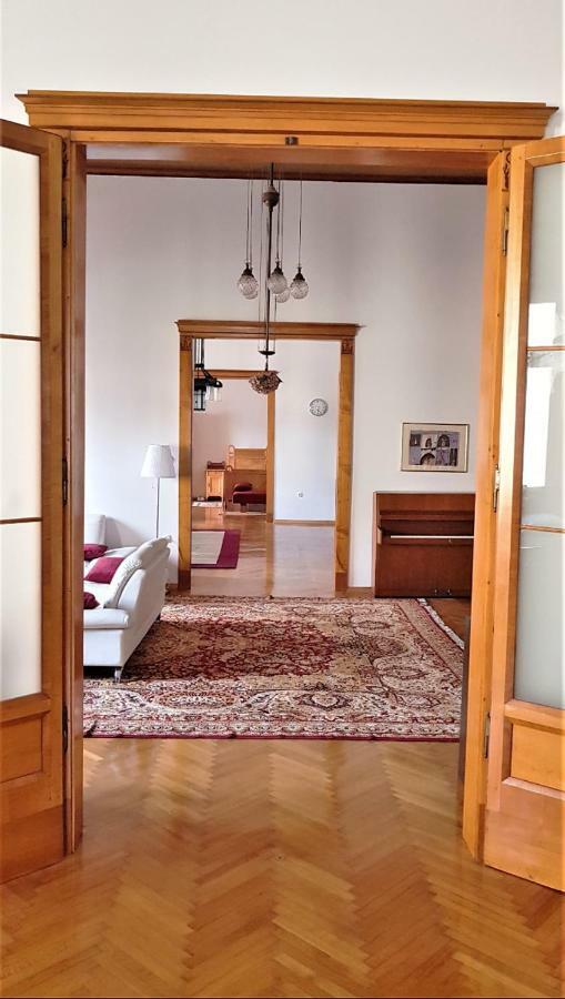Luxury Apartment In The Heart Of Varaždin Extérieur photo